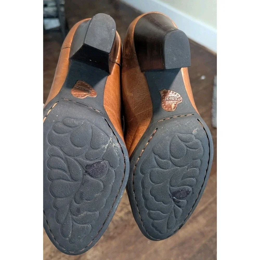 Born Nance 9.5‎ Women's Cognac Brown Penny loafer Tassled Heel Leather Western